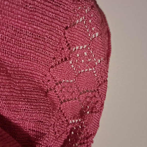 Pink Kasper Knits Bolero with Wider Cuffs and Design on Bottom - Picture 4 of 4